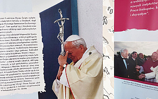 W Urzędzie Wojewódzkim otwarto wystawę upamiętniającą wizytę Papieża Polaka w Olsztynie